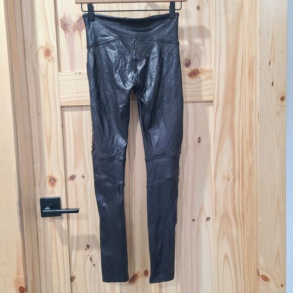 Spanx 20136R Full Length Moto Leggings Black Shiny Faux Leather Pants Size S - Picture 4 of 13